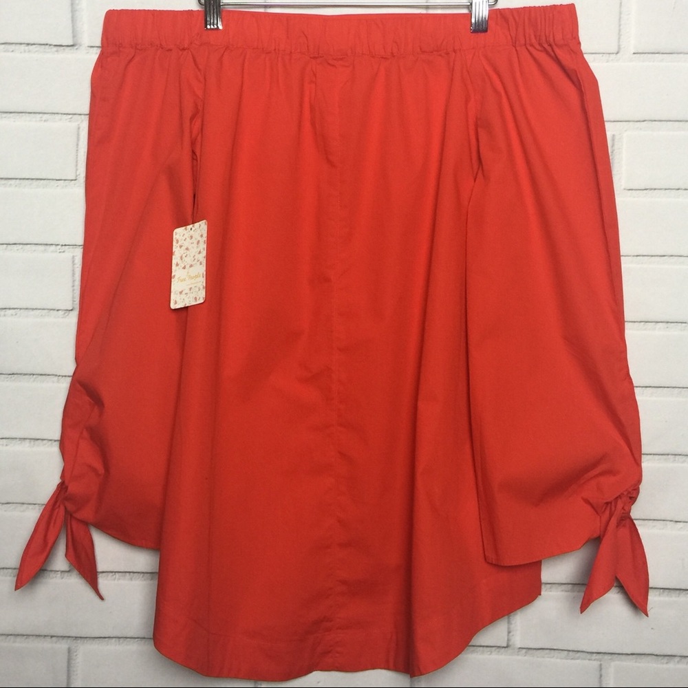 NWT FREE PEOPLE | SHOW ME SOME SHOULDER  Red | Med